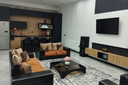 ویلا استخردار در چهارباغ