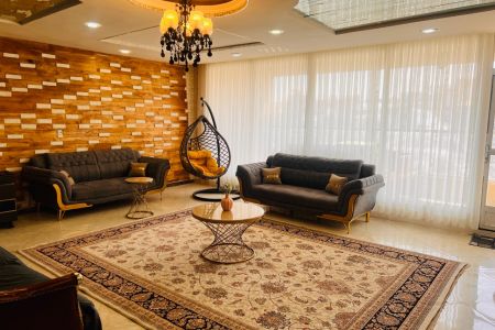 سوئیت با ویو زیبا در شاندیز - ابرده علیا - ط ۲