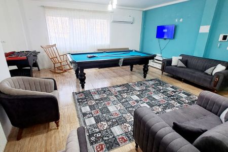 فيلا بمسبح في بندر أنزلي - بشمن
