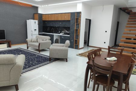 ویلا دوبلکس با جکوزی در محمود آباد - خشت سر