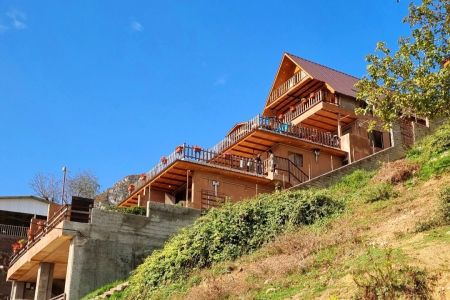 ویلا استخردار در پاقعله رامیان - نیلای