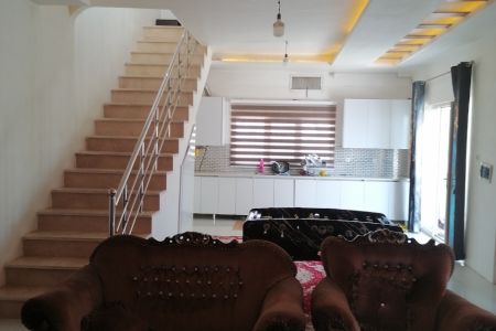 اجاره ویلا استخردار در چهارباغ - آغچه حصار