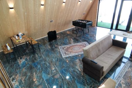 اجاره کلبه سوئیسی در بندرانزلی - پیل علی باغ