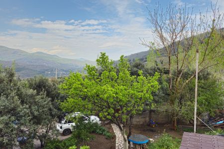 باغ ویلا استخردار در کلشتر رودبار