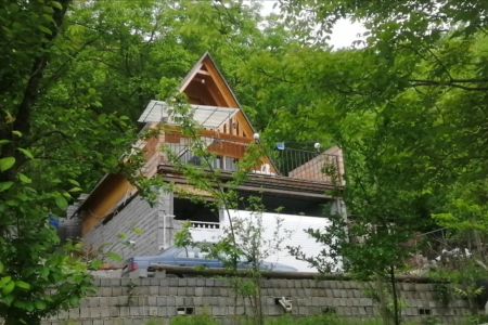 اجاره کلبه سوئیسی در زیرآب - میرورزان