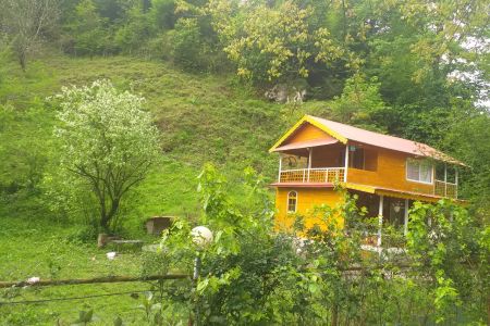 کلبه چوبی در شاندرمن - امام زاده شفیع