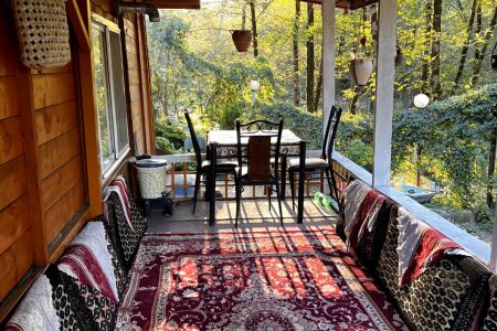 کلبه چوبی در شاندرمن - امام زاده شفیع