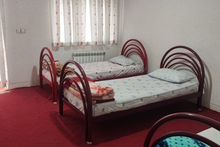 رزرو تخت در هاستل آقایان همدان - همکف