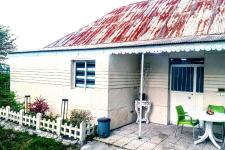 اجاره سوئیت حیاط دار رشت - گوراب