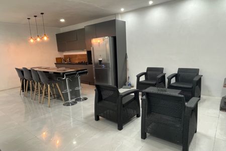 ویلا استخردار چهارباغ - زکی آباد