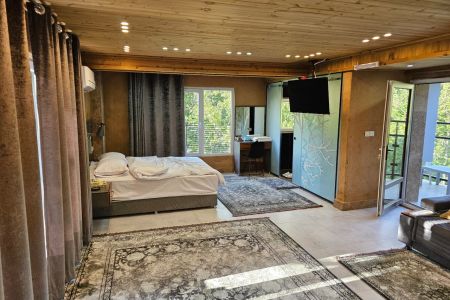 حجز السياحة البيئية في قلات شیراز - VIP Diamond