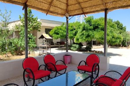 اجاره ویلا استخردار در شیراز - گویم