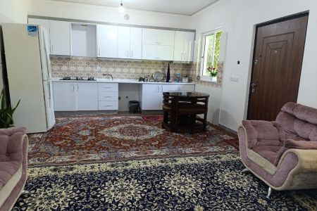 خانه حیاط دار در صومعه سرا - تنیان