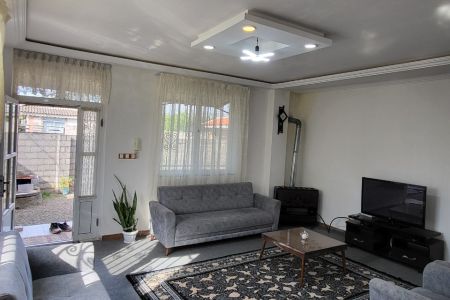 اجاره خانه حیاط دار در خشکبیجار - نوشر