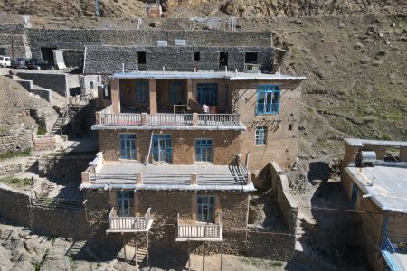 سوئیت در سنندج - گلین - ط ۳ - واحد ۱