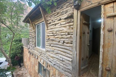 خانه با تراس دلباز در خانقاه پاوه - روستای داریان