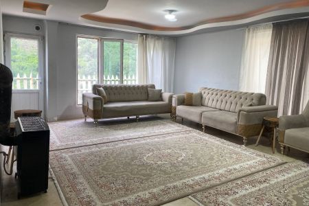 خانه با تراس دلباز در خانقاه پاوه - روستای داریان