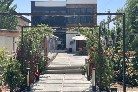 اجاره ویلا استخردار در چهارباغ - قوهه