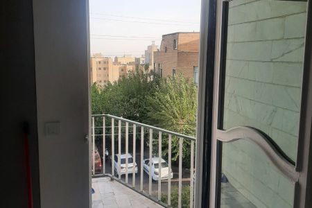 خانه تراس دار تهران - جنت آباد شمالی - ط سوم