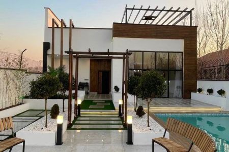 اجاره ویلای استخردار با روف گاردن در چهارباغ