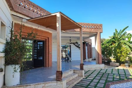 ویلا استخردار در دزفول - محمد بن جعفر