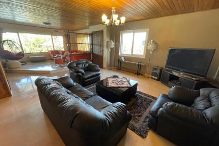 ویلا استخردار لب دریا در نور - رستمرود