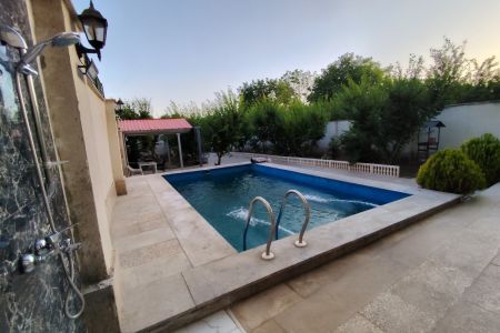 ویلا دوبلکس استخردار در چهارباغ - لشگرآباد