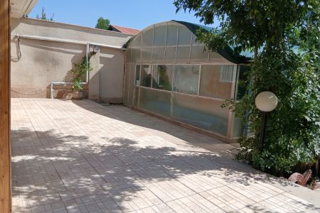 اجاره ویلا استخردار در چهارباغ