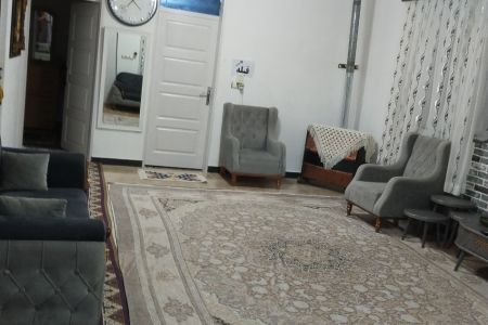 Renting a villa in Shanderman - Black Man