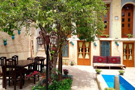 هتل سنتی پیرسوک شیراز - اتاق مه لقا ملاح
