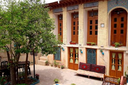 هتل سنتی پیرسوک شیراز - اتاق توران میرهادی