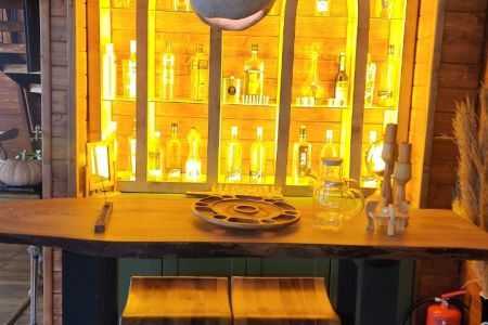 کلبه چوبی تراس دار در جاده آمل به محمود آباد