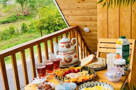 اجاره کلبه سوئیسی در سراوان - گل سرک