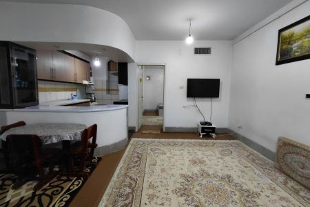 بیت مفروش للایجار فی همدان - طابق ارضی