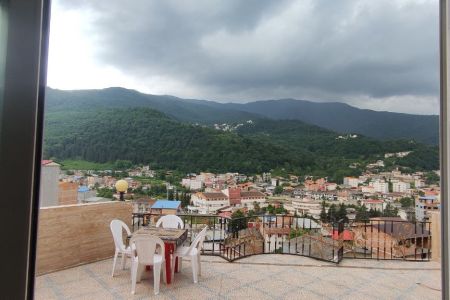 اجاره خانه ویلایی با تراس در زیرآب
