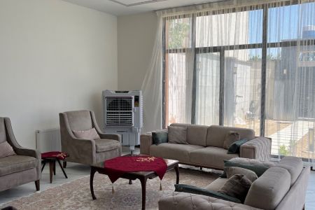 اجاره ویلا استخردار در چهارباغ - زکی آباد