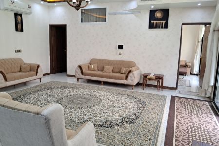 خانه استخردار در اصفهان - شهرک سیمرغ - همکف