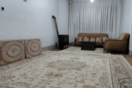 بیت مفروش للایجار فی همدان - طابق ارضی