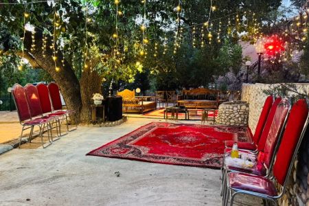 سوئیت در باغی دلباز - یاسوج - جاده دهنو - واحد ۱