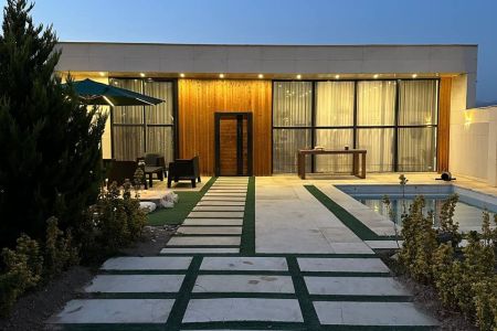 اجاره ویلا استخردار در چهارباغ - لشگرآباد