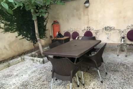 سوئیت با حیاط درختکاری شده در بهشهر