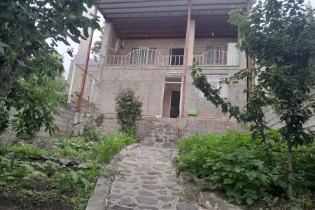 اجاره خانه حیاط دار در ییلاقی در آلاشت