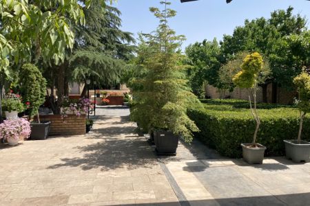 اجاره ویلا استخردار در کردان - شهرک طاووسیه