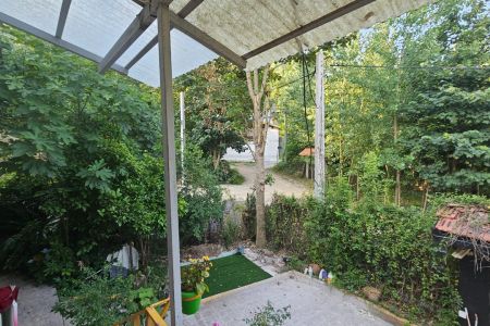 خانه با تراس رو به جنگل لاهیجان - علیسرود