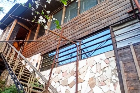 کلبه چوبی در آبچالکی لنگرود - اسماعیل سرا