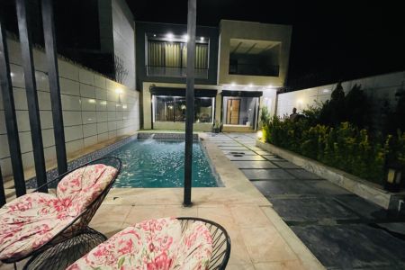 اجاره ویلا استخردار در چهارباغ - رمنده