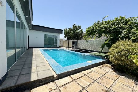 ویلا استخردار در چهارباغ - آغچه حصار