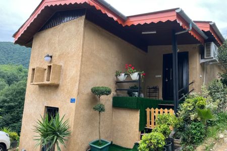 خانه ویلایی در دل جنگل رامسر - انجیرکش