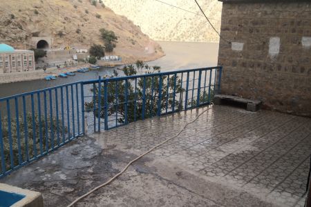 اجاره خانه با ویو دریاچه در پاوه - هجیج