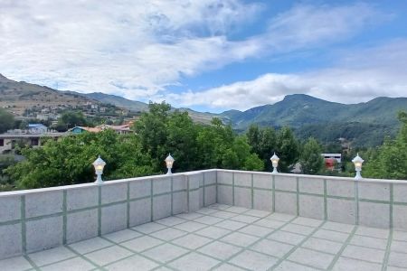 خانه مبله با تراسی دلباز در آستارا - حیران